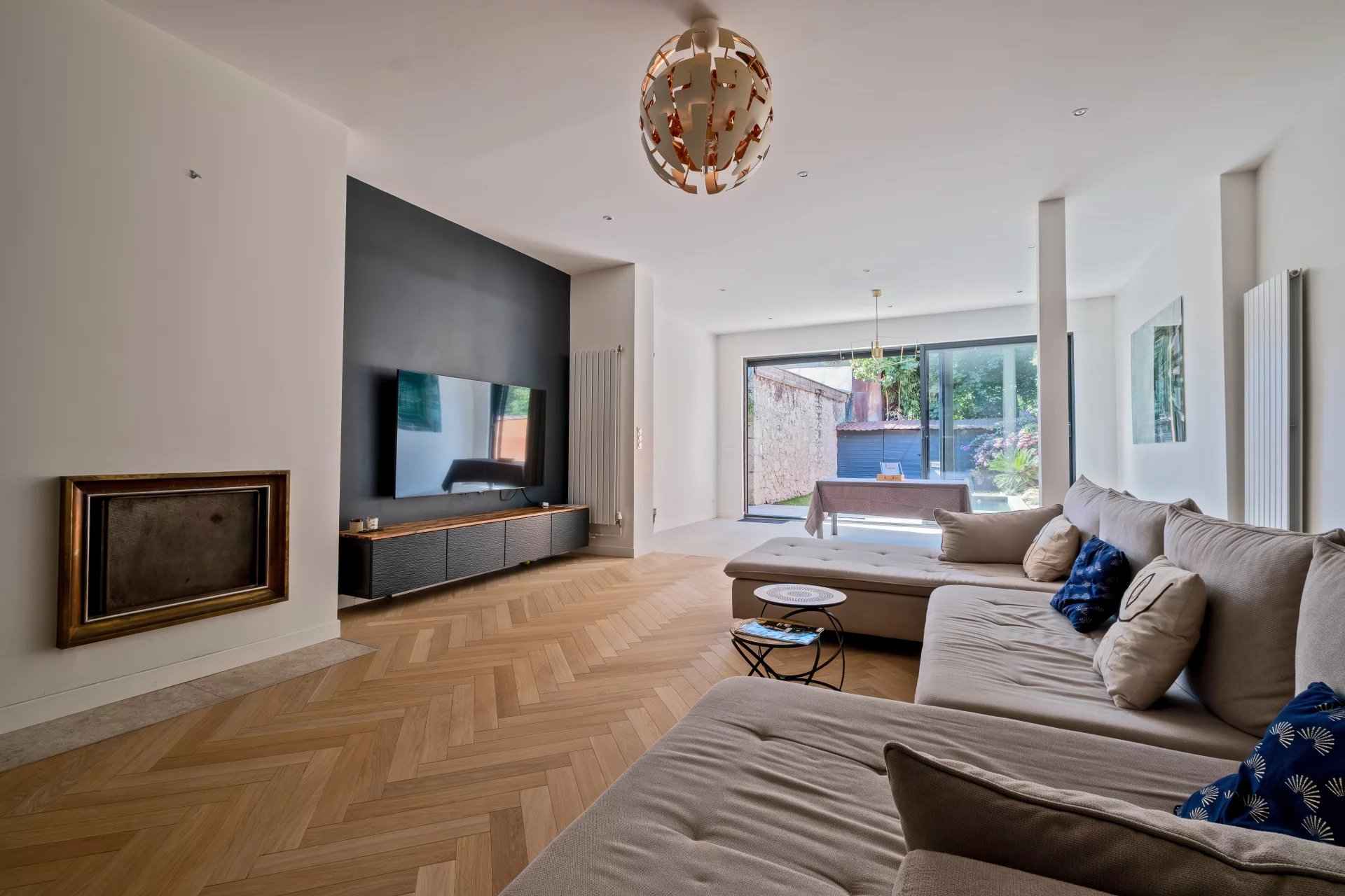 Fd5e62470b54119ca899e8ed38615c09 9defffe6d1 1920 original - Attribut alt par défaut.