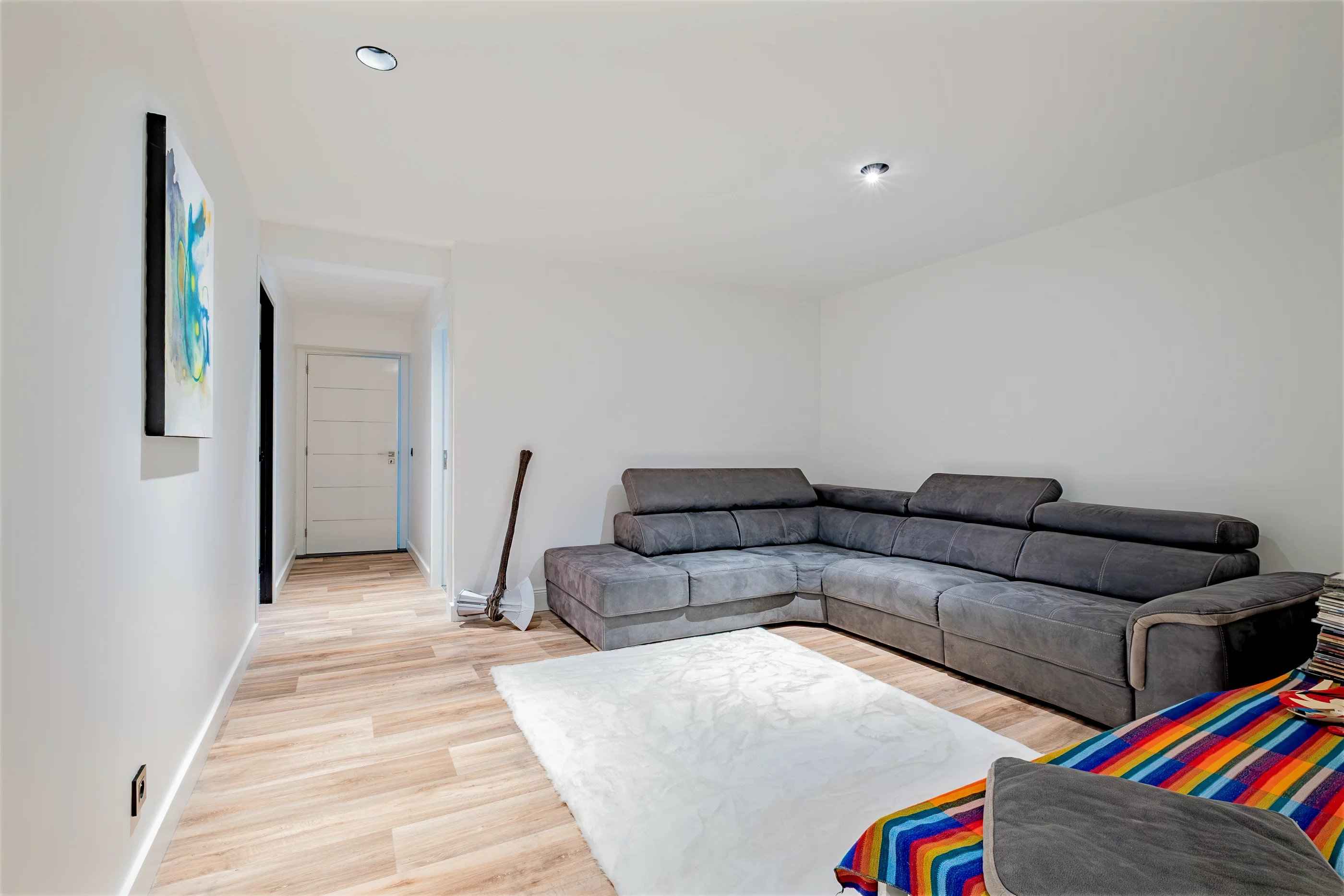 Ba38b0981cfb6d65cc581bf9bbb296c2 6c3ee8b0c4 2800 original - Attribut alt par défaut.