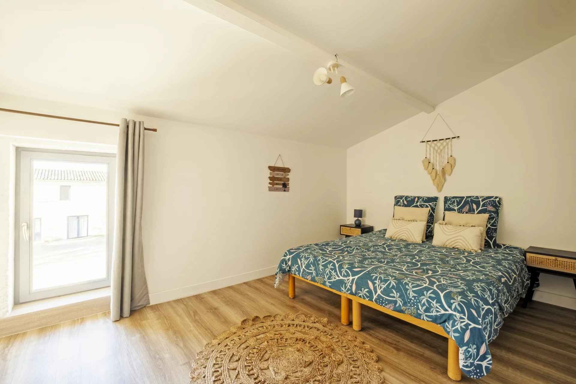 6ae9e63711651a553a6d9f4d1b670e10 92d9f150d6 1920 original - Attribut alt par défaut.