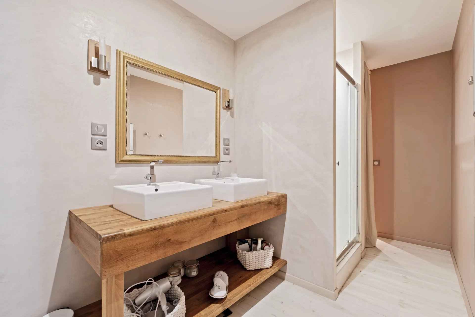 46ba0b6bd2aa8d54ccf15ef269734947 a870d72083 1920 original - Attribut alt par défaut.