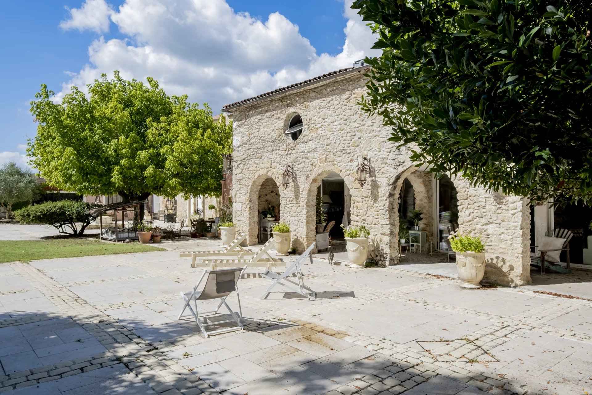 359bbde62aae4b4e6edb487a329351bd a3a78fbb82 1920 original - Translation missing: en.helpers.application.image_tag.default_alt