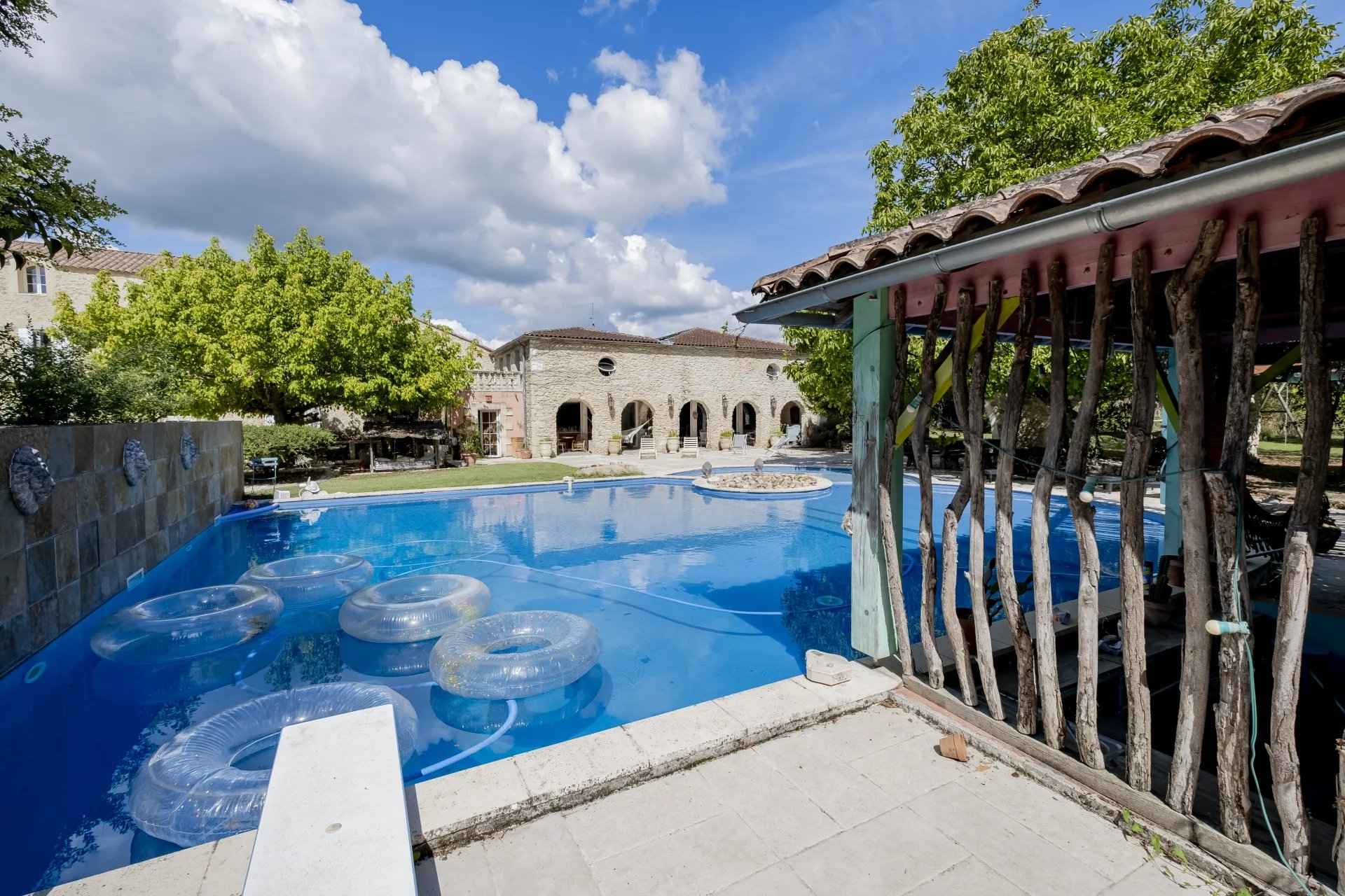 A35ed0511de311538120608358877010 41d83ee254 1920 original - Translation missing: en.helpers.application.image_tag.default_alt