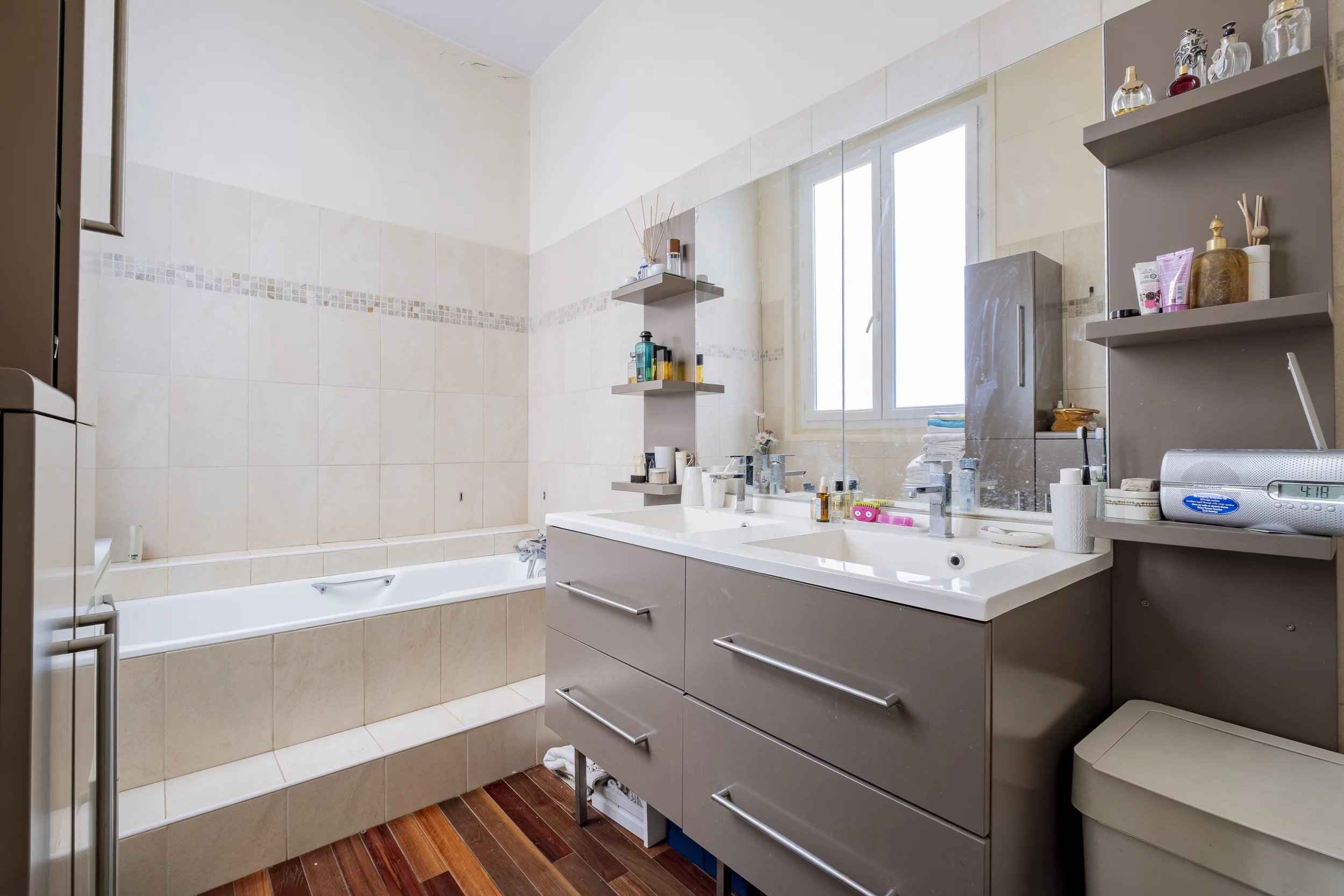 2de79fd704863718253b6cd226017548 c7f43fcc44 2500 original - Translation missing: en.helpers.application.image_tag.default_alt