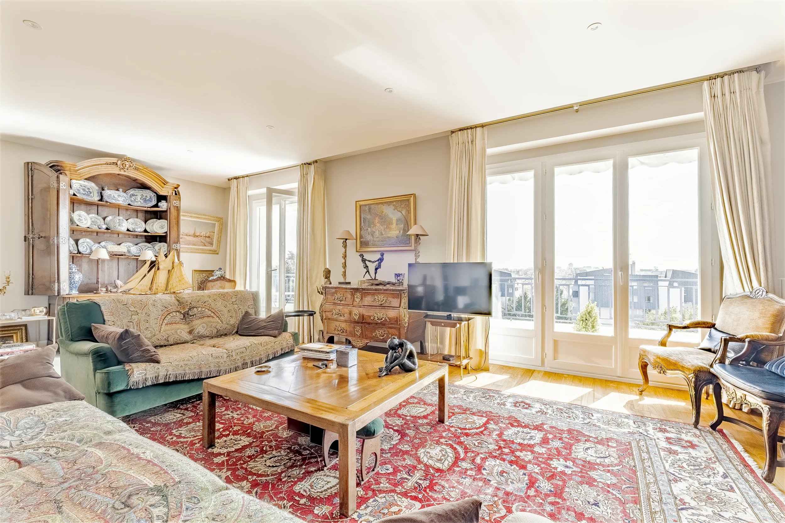 1542fcbb85d7c9141ea9bd10d4d5661b c6a92df1a1 2500 original - Attribut alt par défaut.