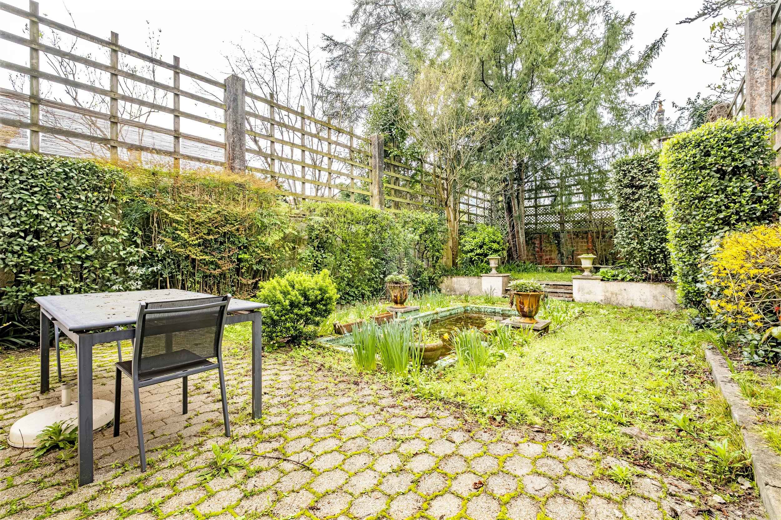 39af18757c0dfd86ce9d25de975193a4 c95ce8920e 2500 original - Translation missing: en.helpers.application.image_tag.default_alt