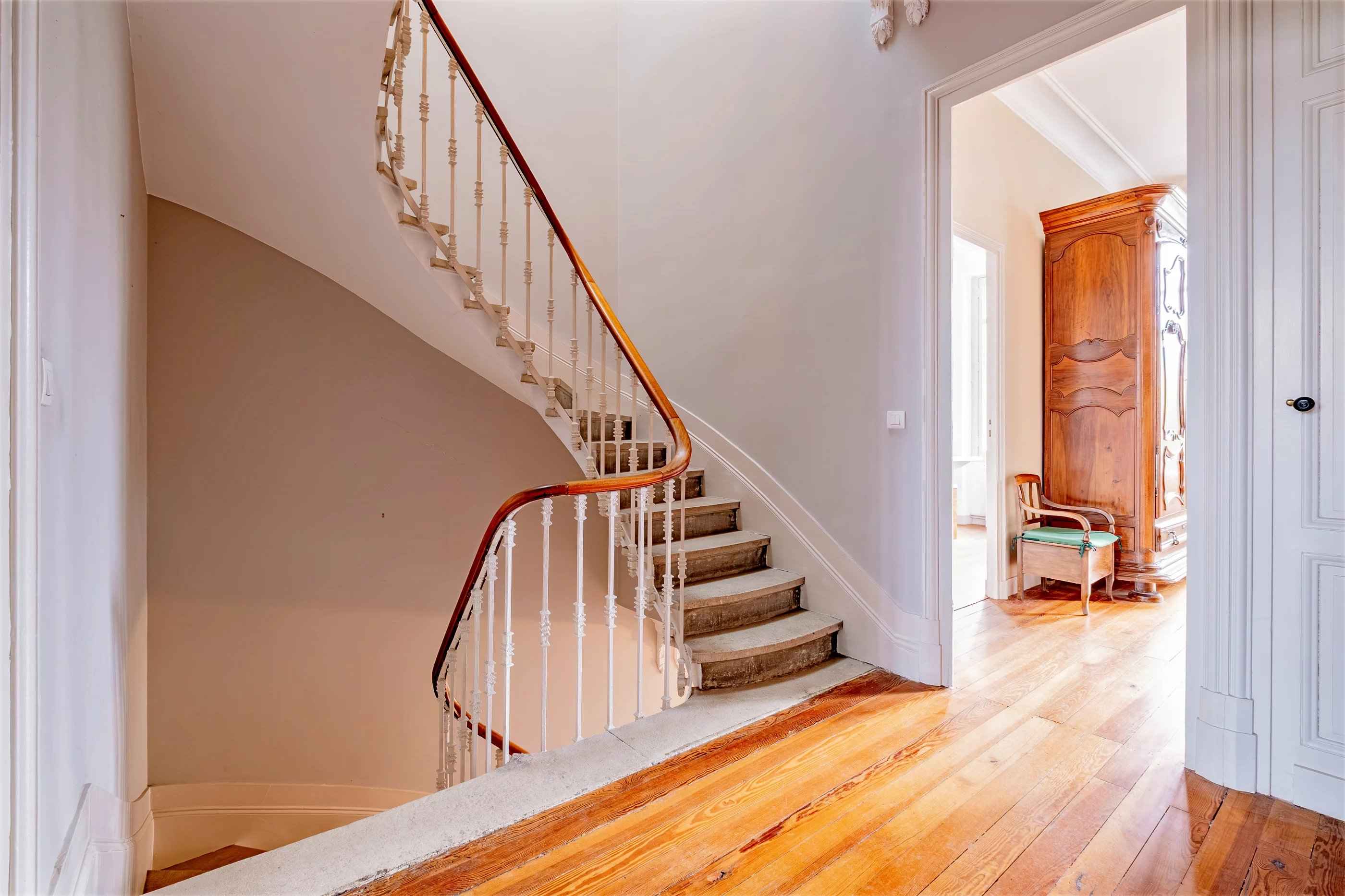 D7e5fe2edbba5bee1c3517f62150fb32 59fc2401db 2800 original - Translation missing: en.helpers.application.image_tag.default_alt