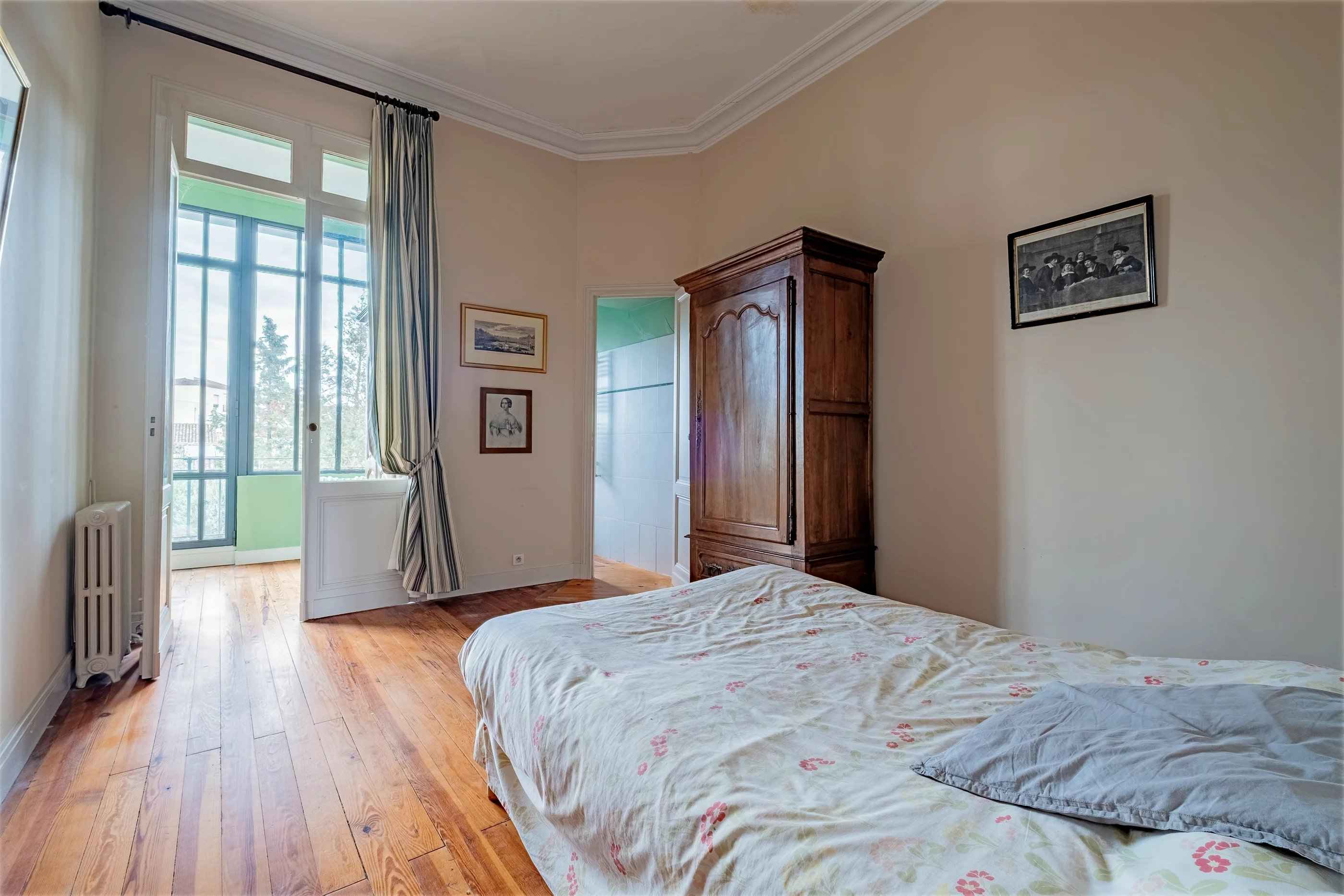 8af1147bff2947fc6fd2c004b5dcbd78 b7a5f672c3 2800 original - Attribut alt par défaut.