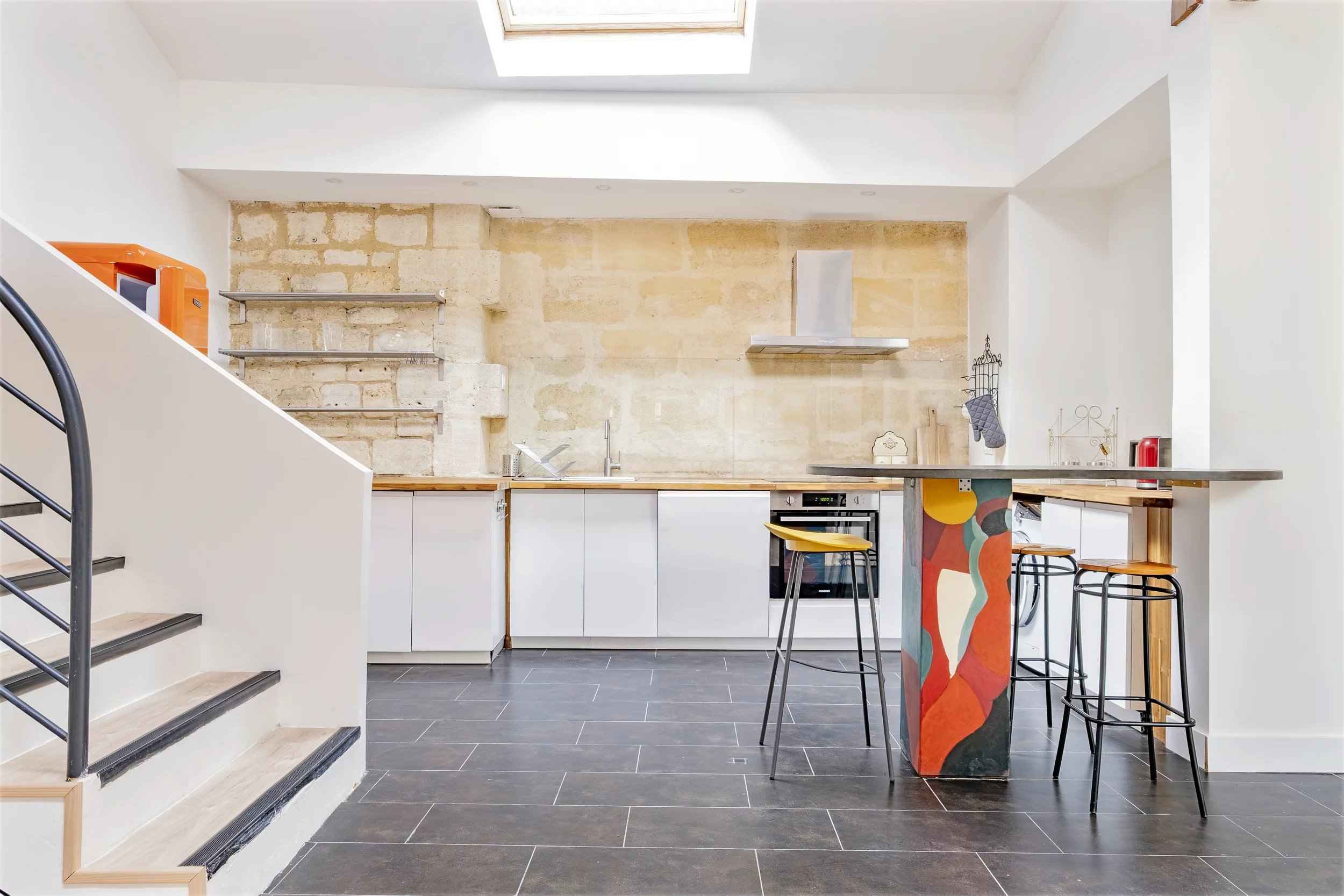 B8e0bc3e05d8aae87273801917029f91 497a49e042 2500 original - Translation missing: en.helpers.application.image_tag.default_alt