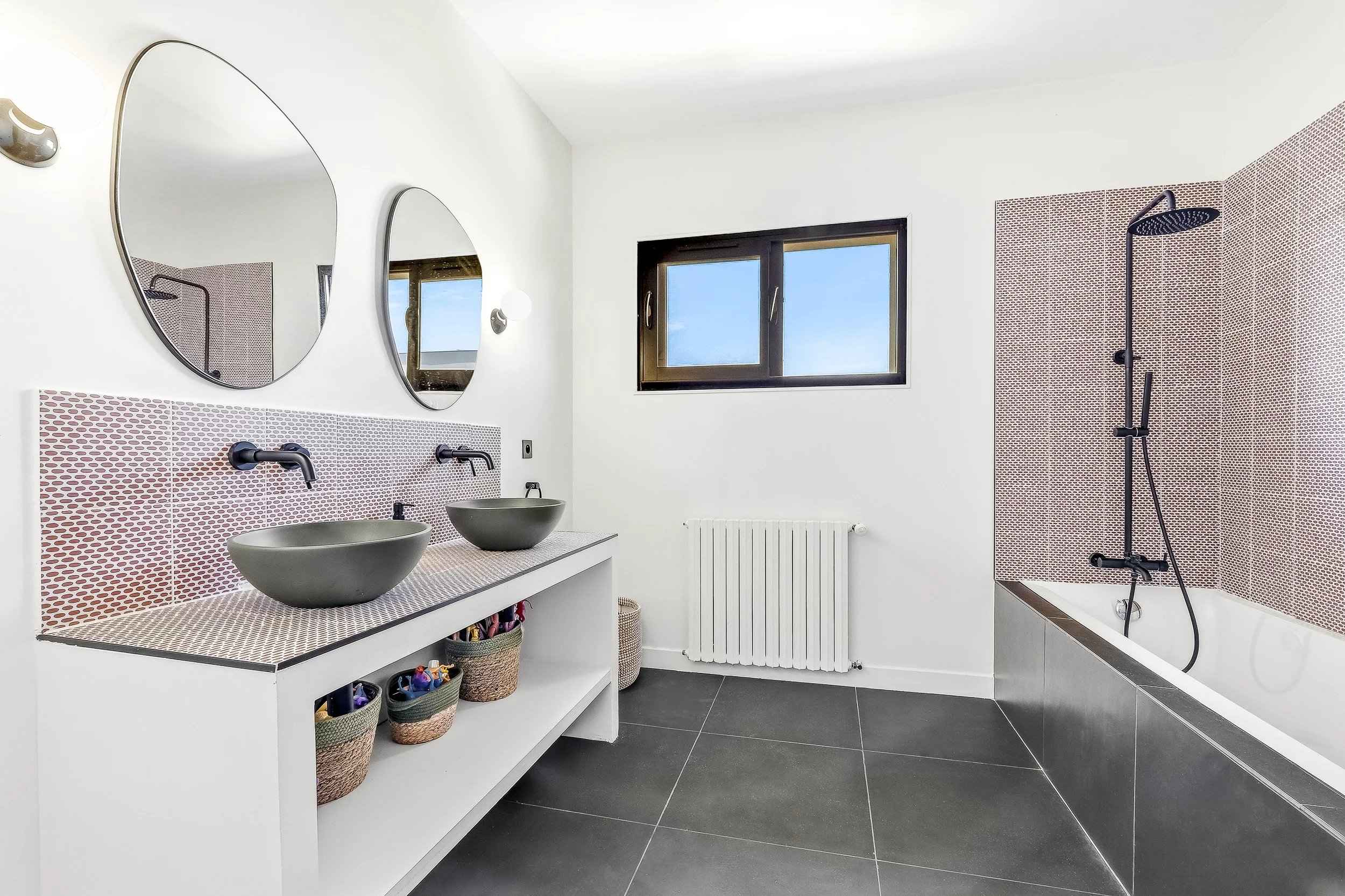 378e1c2ece143dd4f62a8ab549ea6591 88c5bef1f4 2500 original - Attribut alt par défaut.