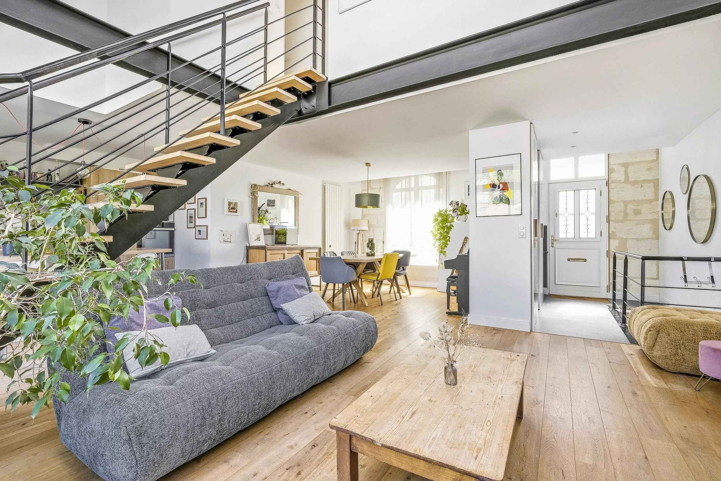 B0f9f5a587460b6f5c7cfae044bda6e2 5b00a89806 2500 original - Attribut alt par défaut.