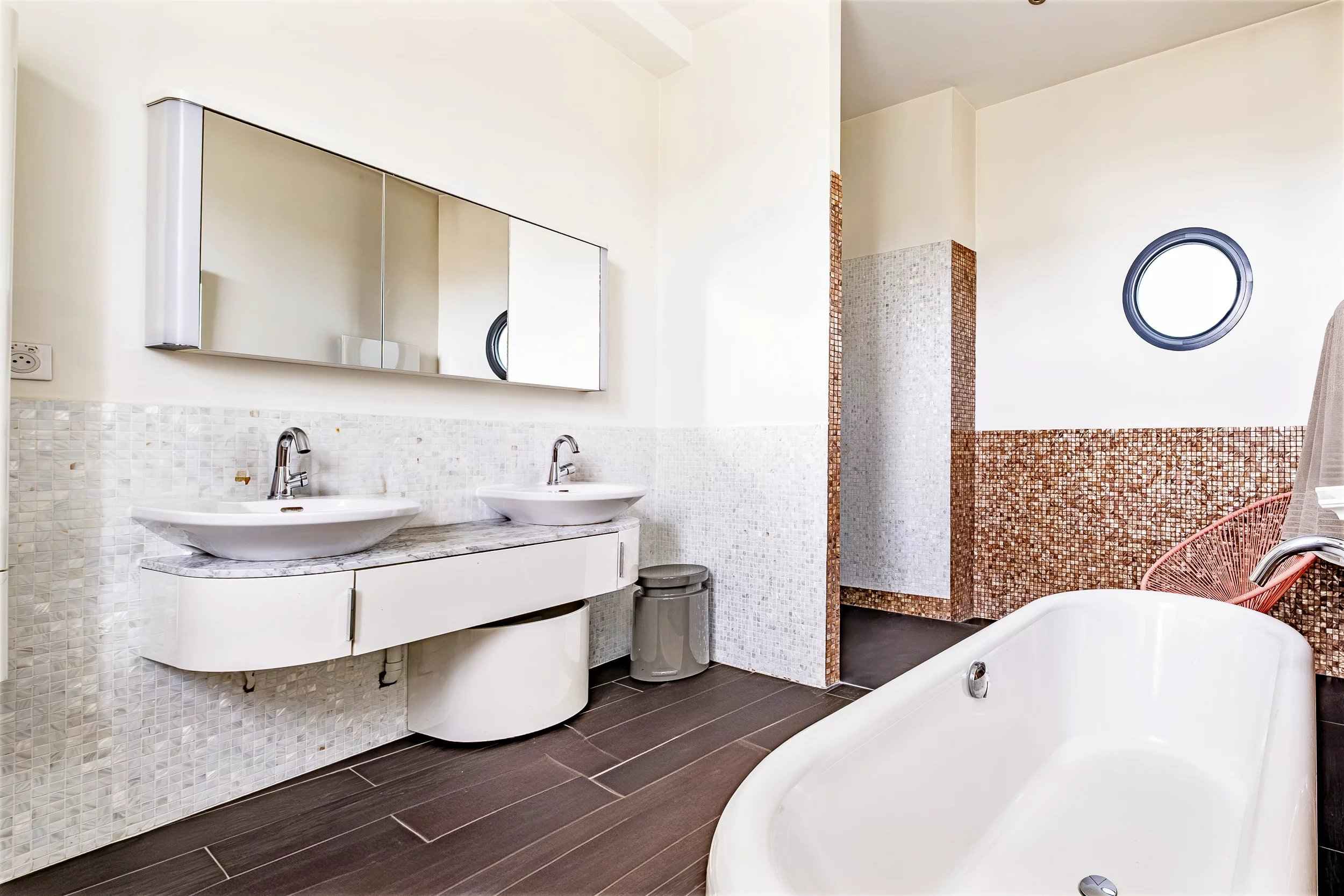 8b952283e721a70ed2746039bef05651 9df6f7188b 2500 original - Attribut alt par défaut.