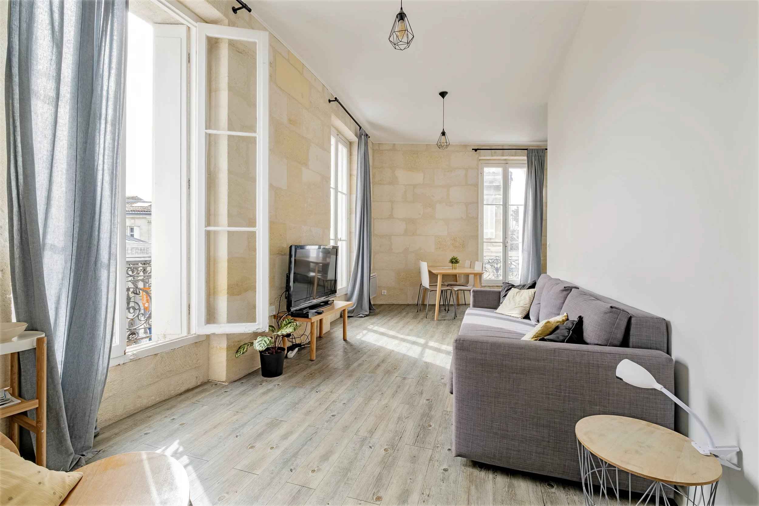 7bb8cec29566e317f7aa8b61662616d9 115432adf1 2500 original - Attribut alt par défaut.