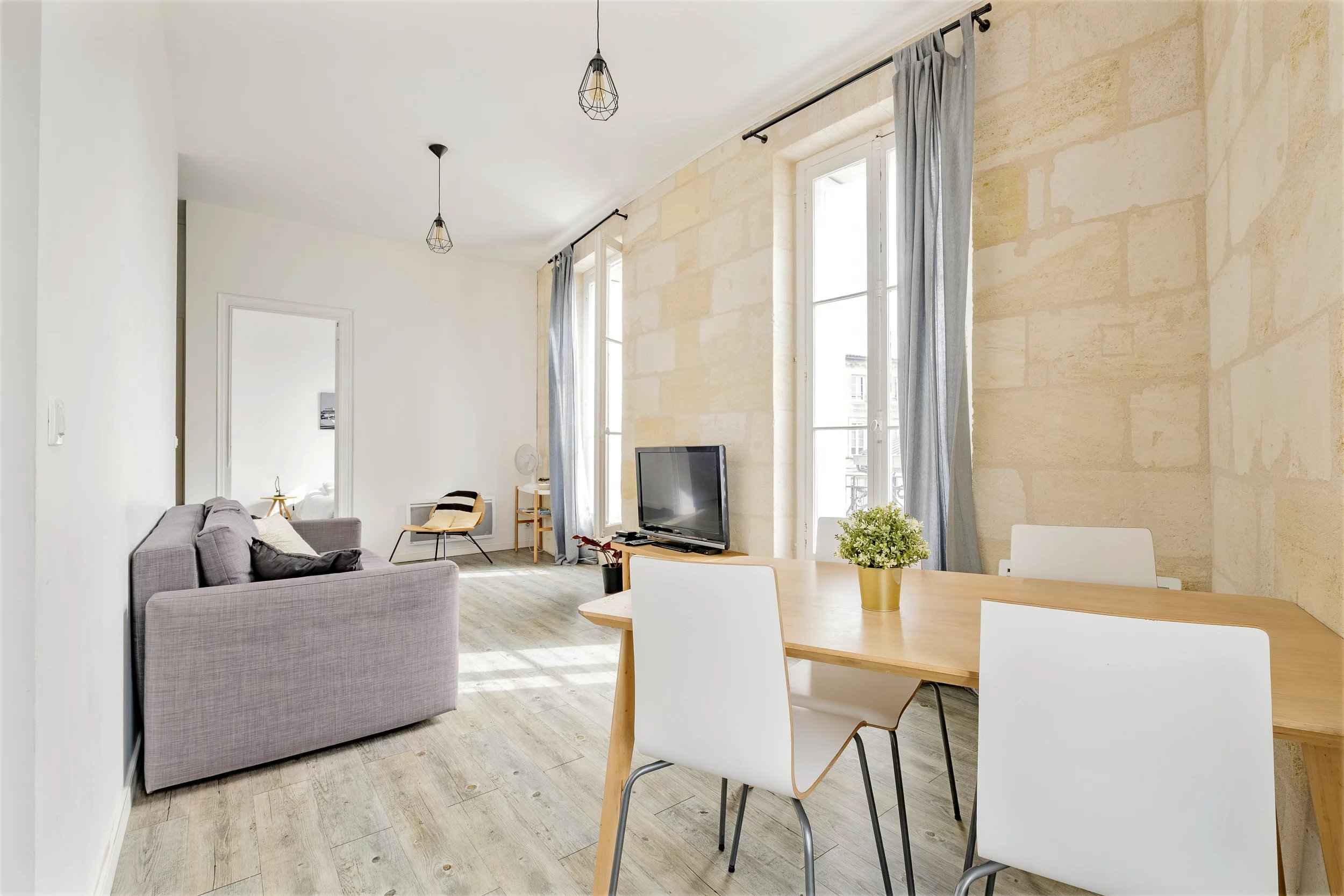 F40d9ee510b741146098010fcfba2a48 6d689f5fe0 2500 original - Attribut alt par défaut.