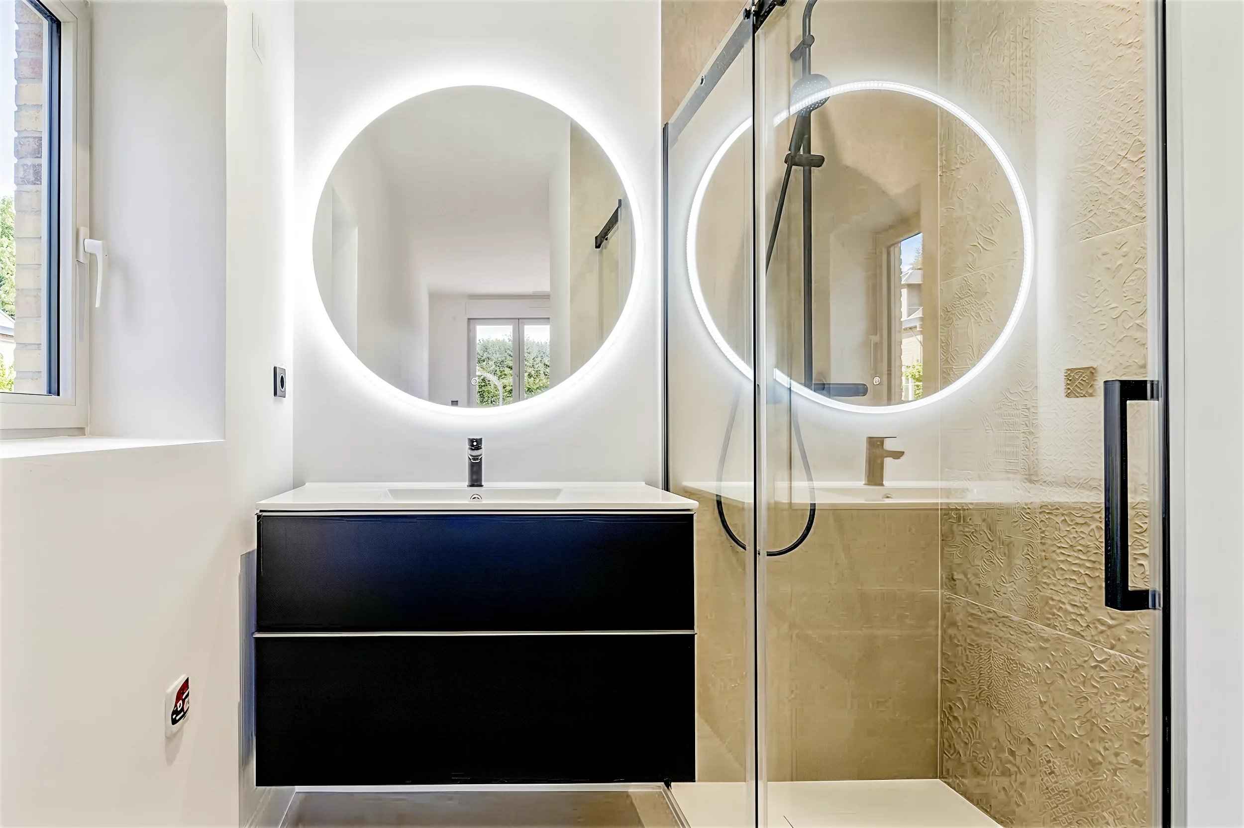 240f66c65032cb1ecbf38726c300d919 4db9ae451c 2500 original - Attribut alt par défaut.