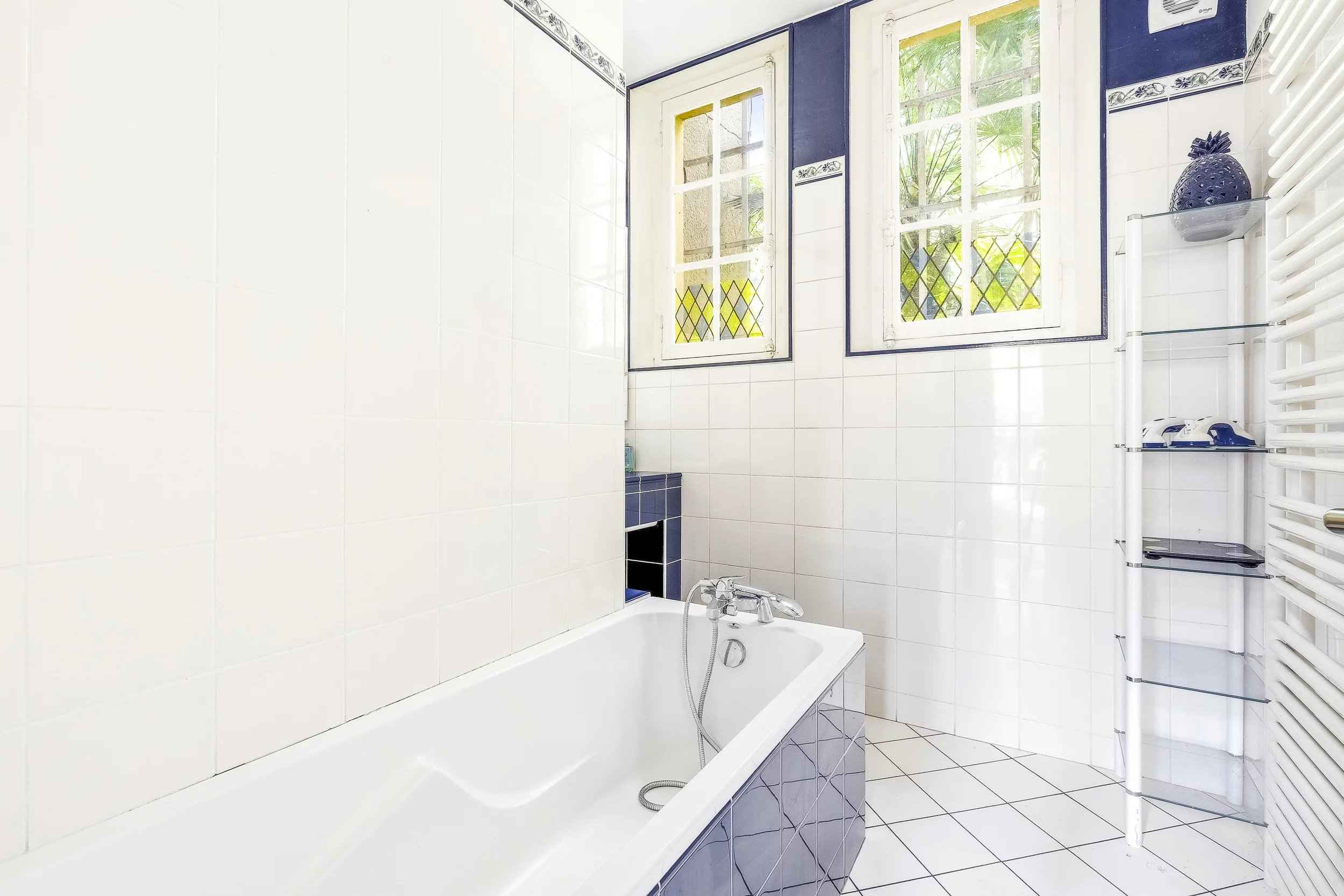 5177b65fc3fac0dec8148b7f5d84a1e6 5fdbe05cc3 2500 original - Attribut alt par défaut.