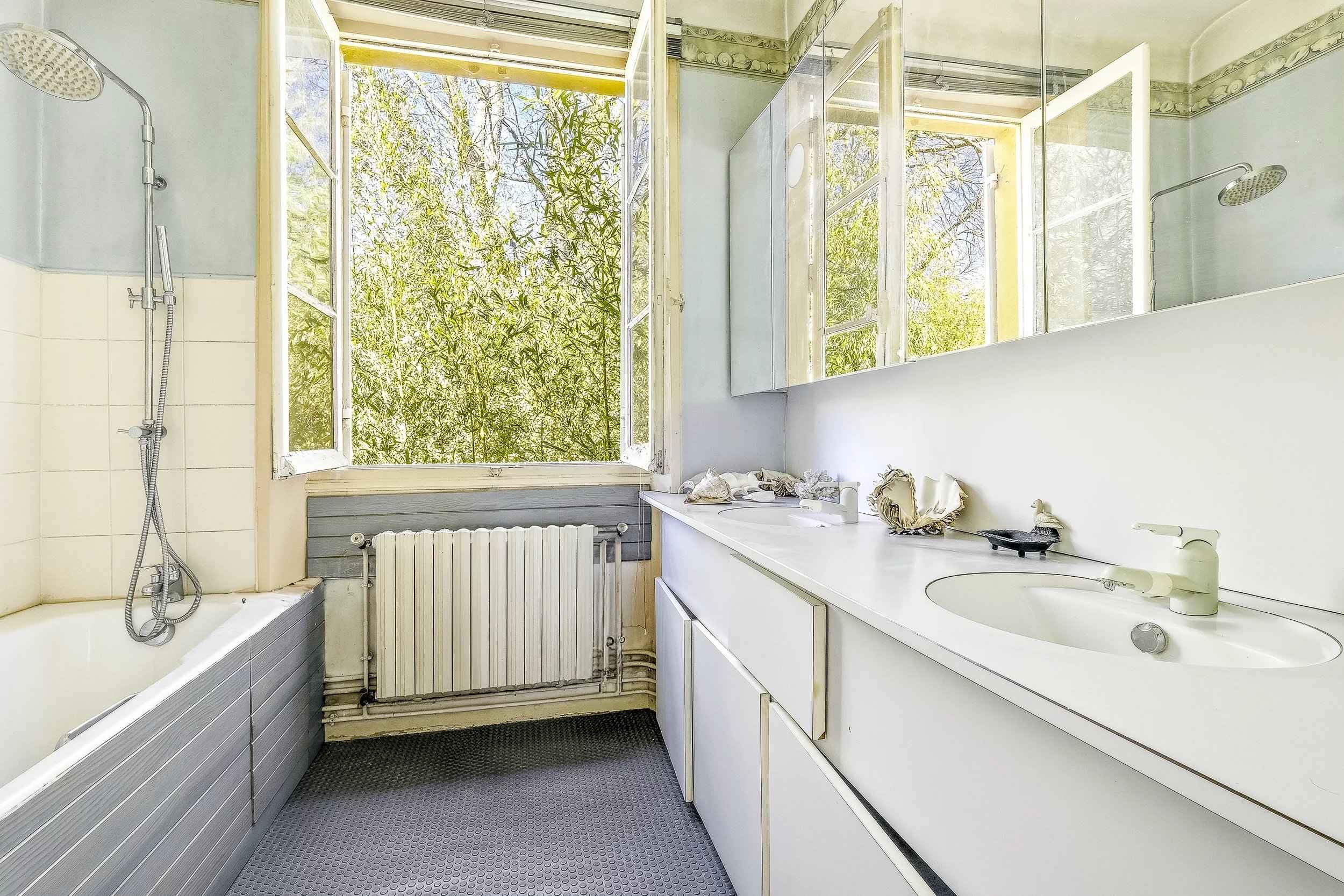 B69b44d514e9dca3f71407abc40e0c4b 5950d2b6f8 2500 original - Attribut alt par défaut.