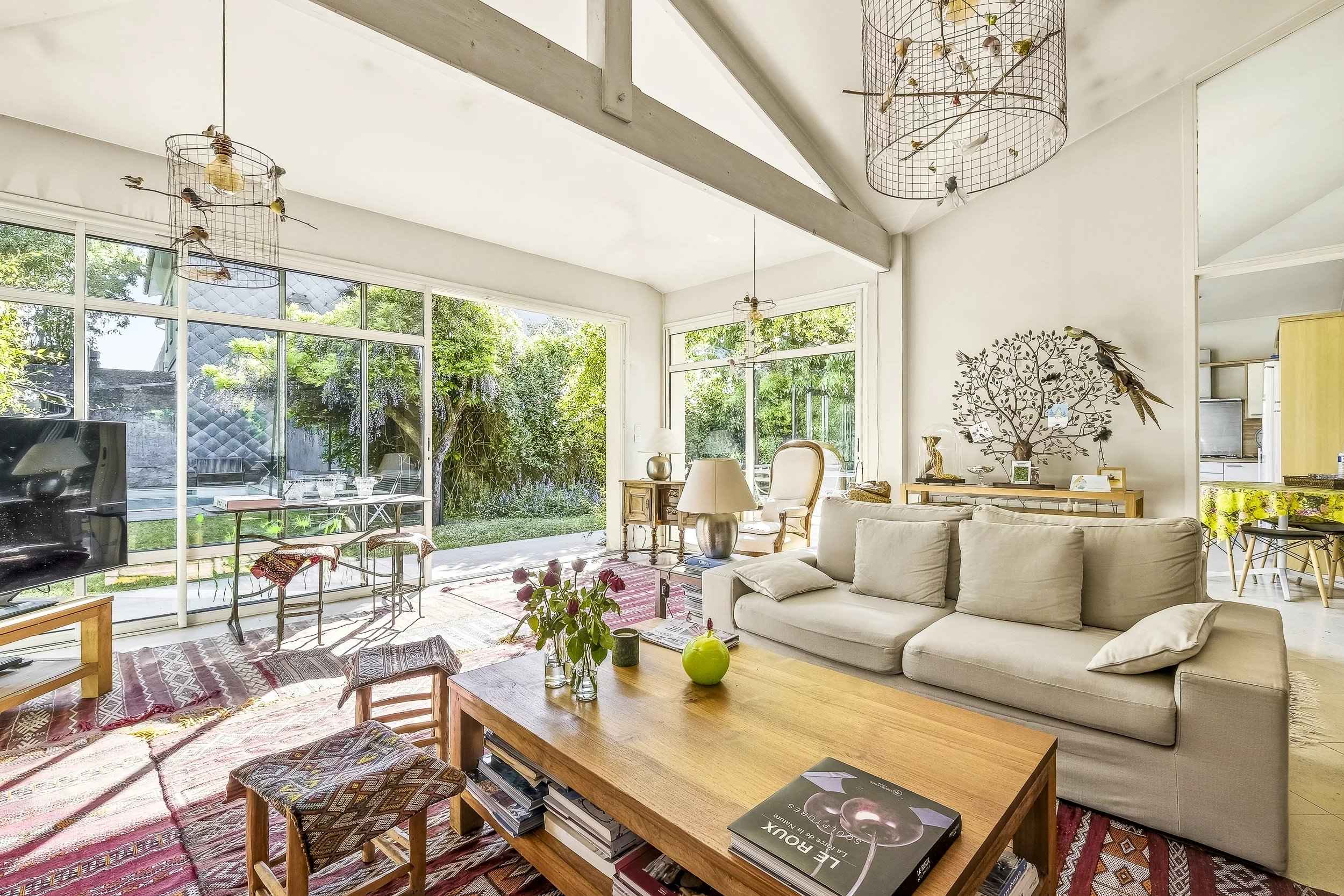 Ea40dbf8a7395b2e8e944943c978ef01 0d3b2a539d 2500 original - Translation missing: en.helpers.application.image_tag.default_alt