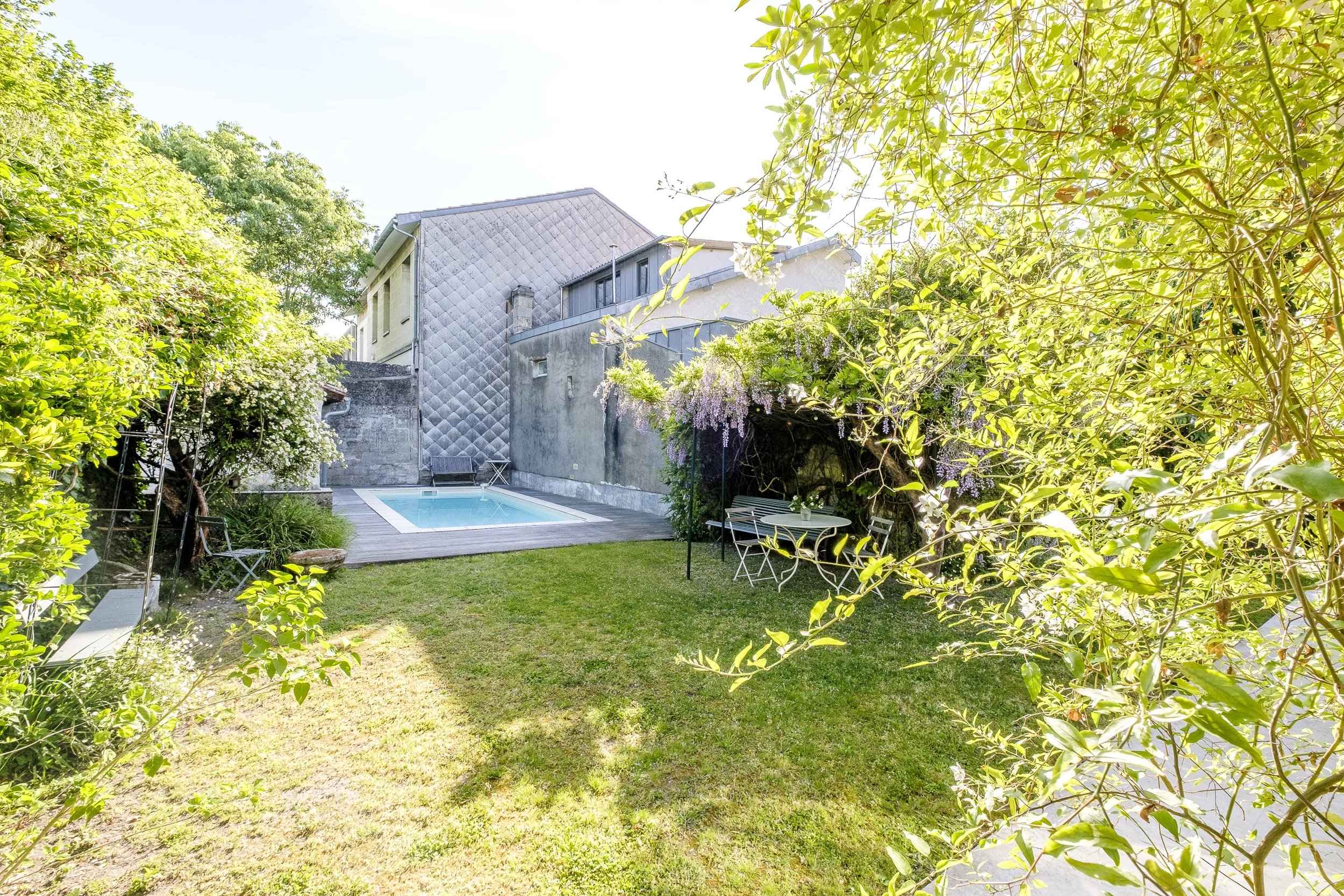 A0bfea3510152cc01ddb926250bbd65b 0083ab9709 2500 original - Translation missing: en.helpers.application.image_tag.default_alt