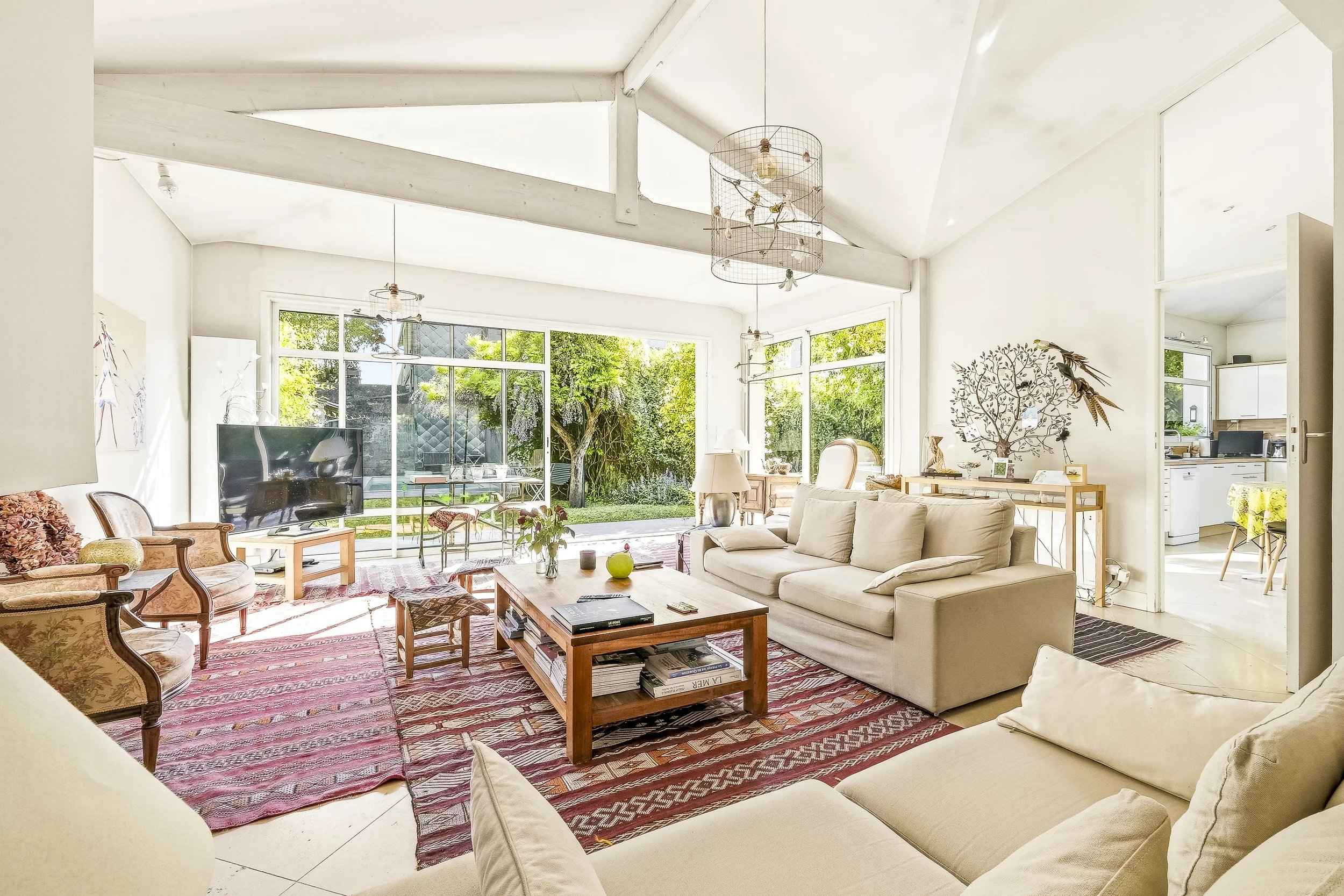 8e00b61d08d4a784ad01a03e5770efb0 f09022734a 2500 original - Translation missing: en.helpers.application.image_tag.default_alt