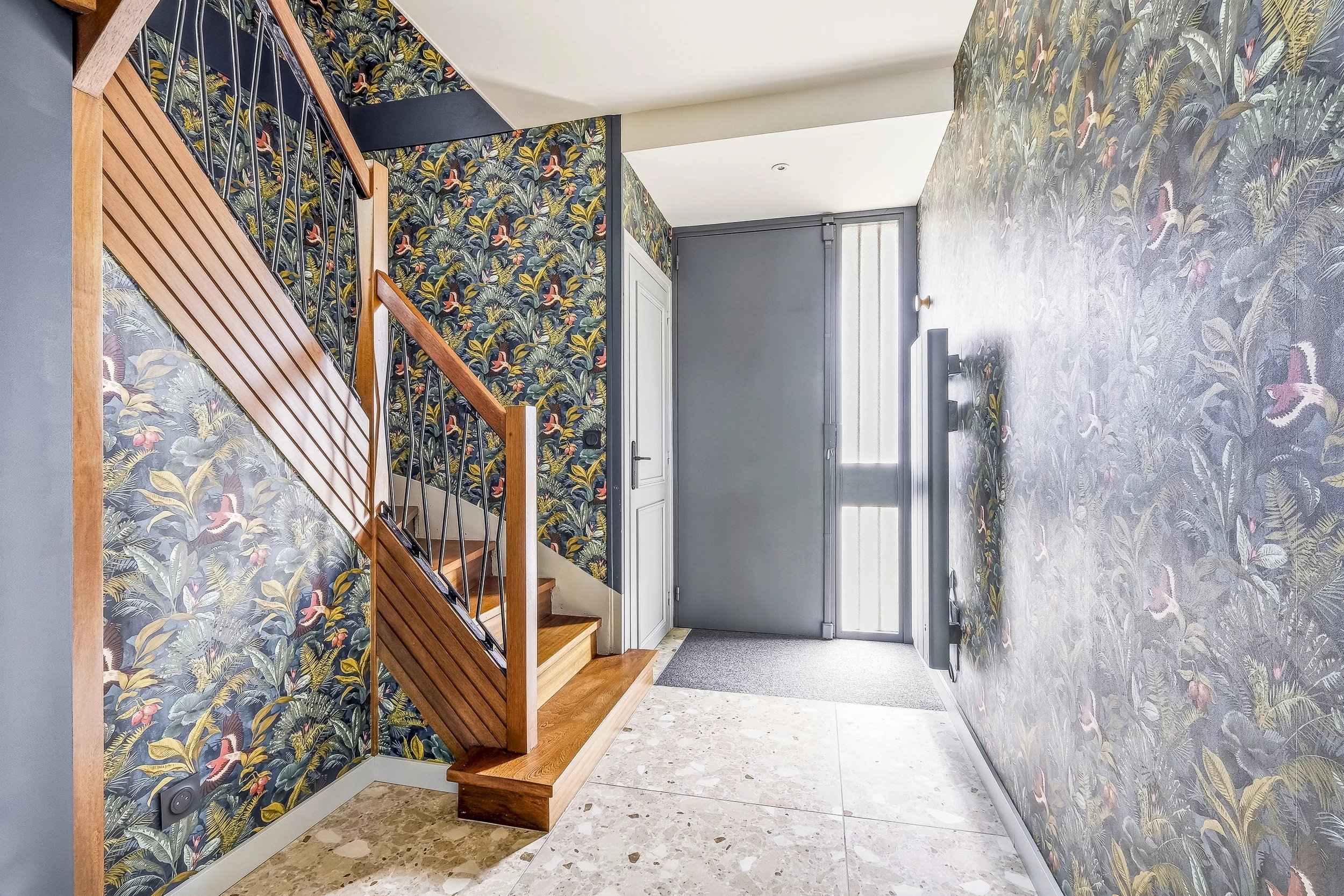 Ab19a2df761b3b445816498b32122e47 be344b5b06 2500 original - Attribut alt par défaut.