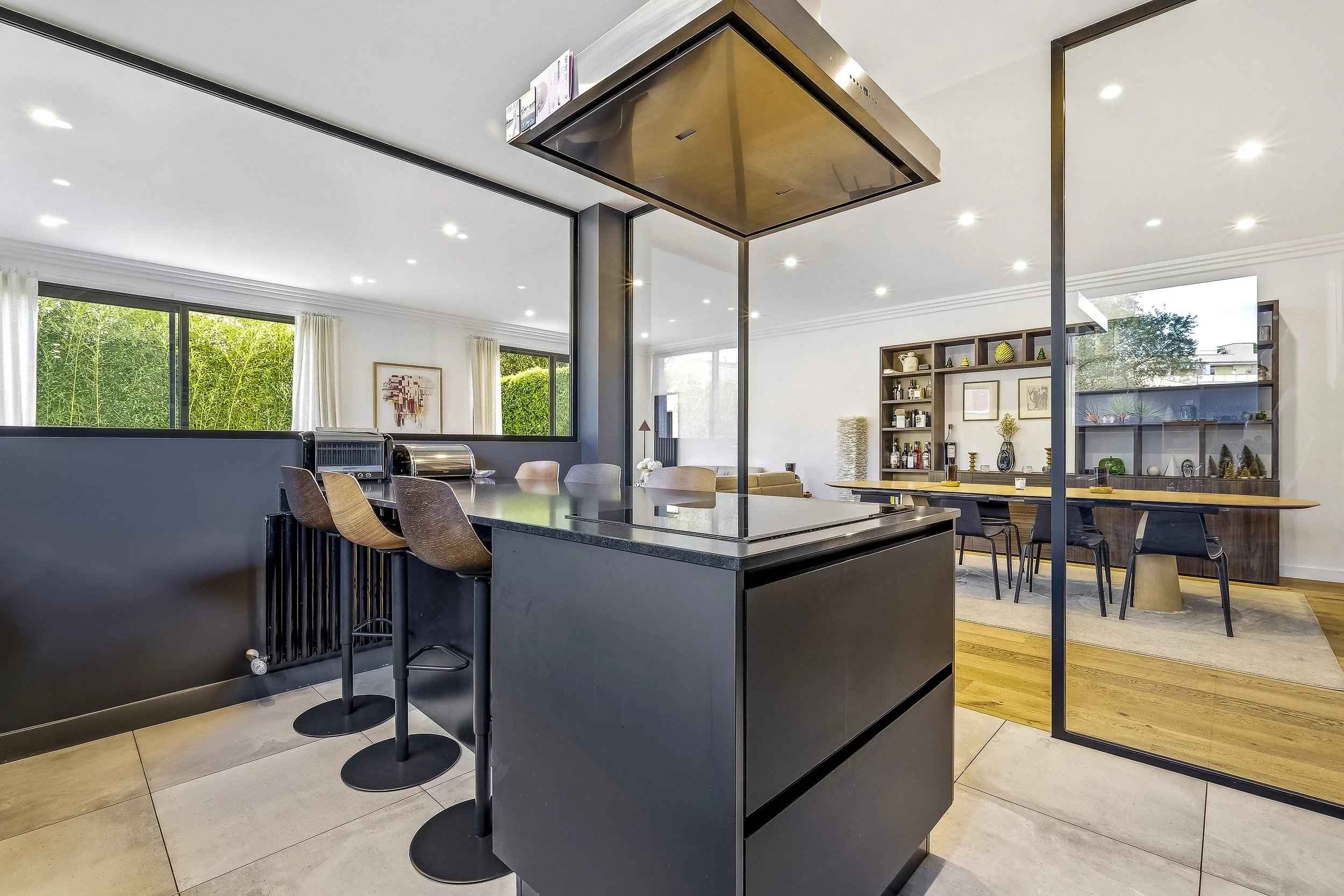 6953197005d0edeb5476bfa1d5f077fd fa83781adc 2500 original - Attribut alt par défaut.