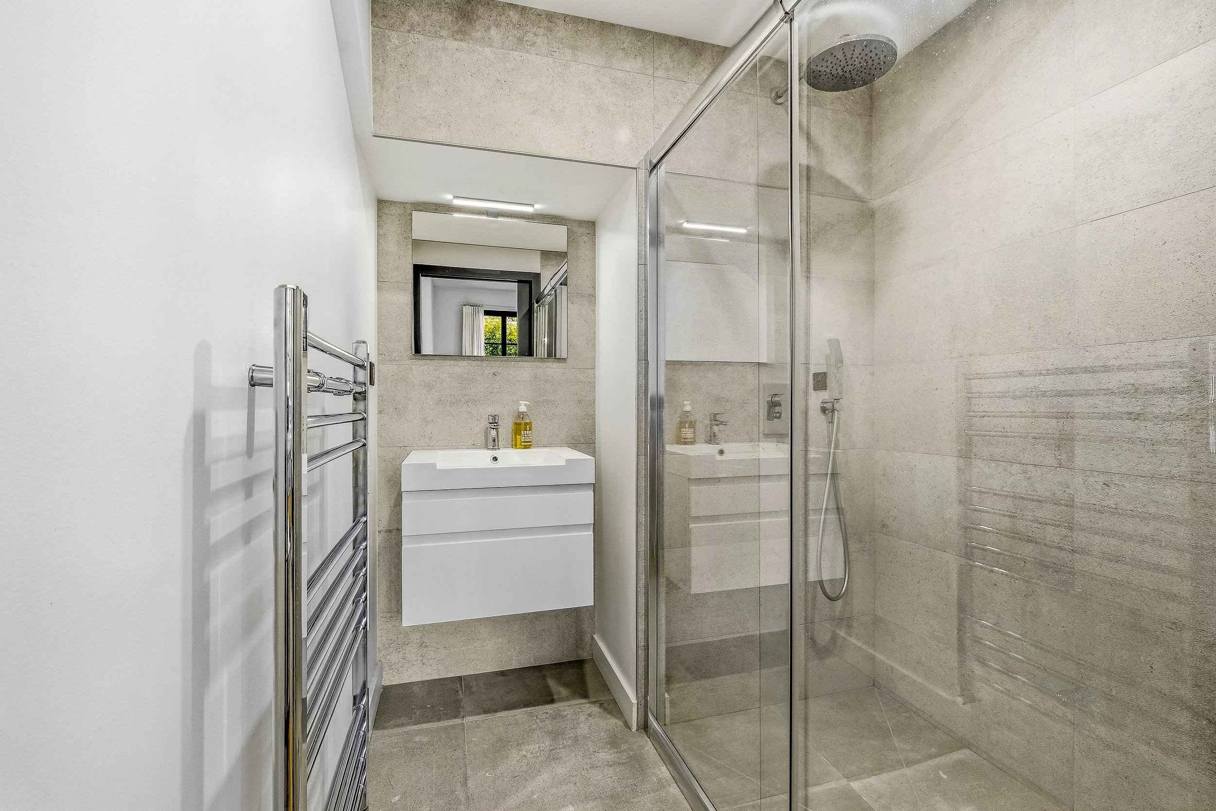 Bc513f2e5b55b49097d939cbe555e64b e0ec2dffbe 2500 original - Attribut alt par défaut.