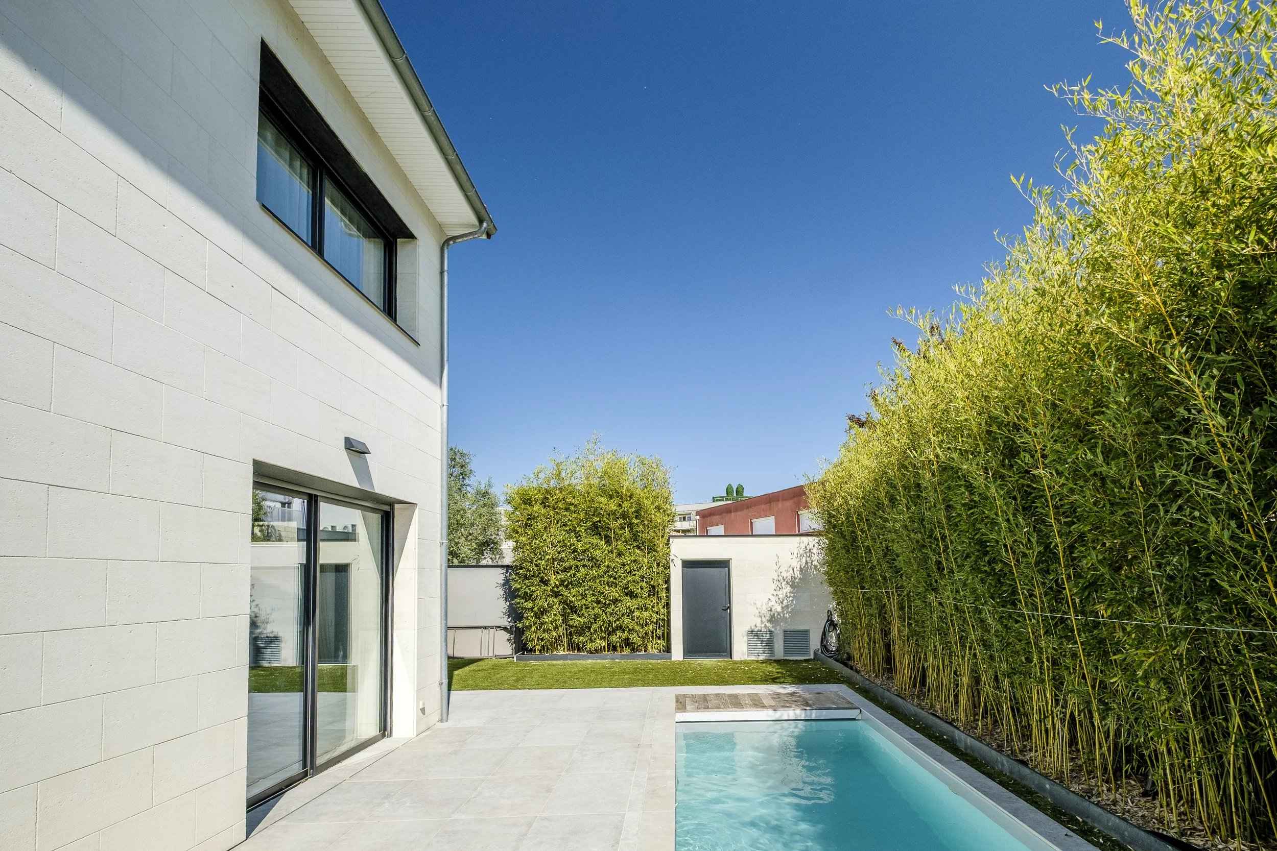 8fad1ecc194b84324ad276736ce54af2 907e3cc0d4 2500 original - Attribut alt par défaut.