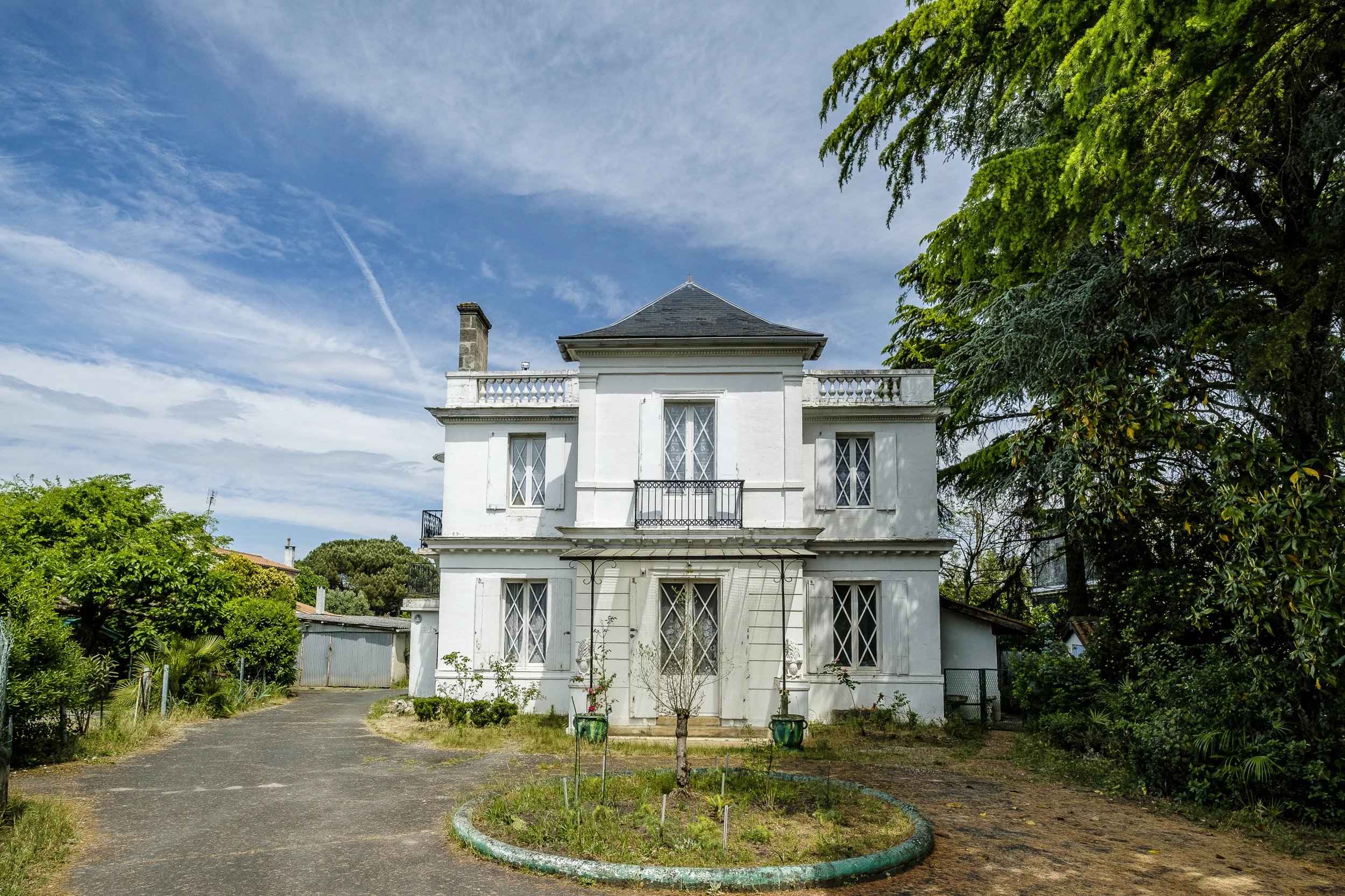 Maison a vendre de 260 m%c2%b2 eysines - Translation missing: en.helpers.application.image_tag.default_alt