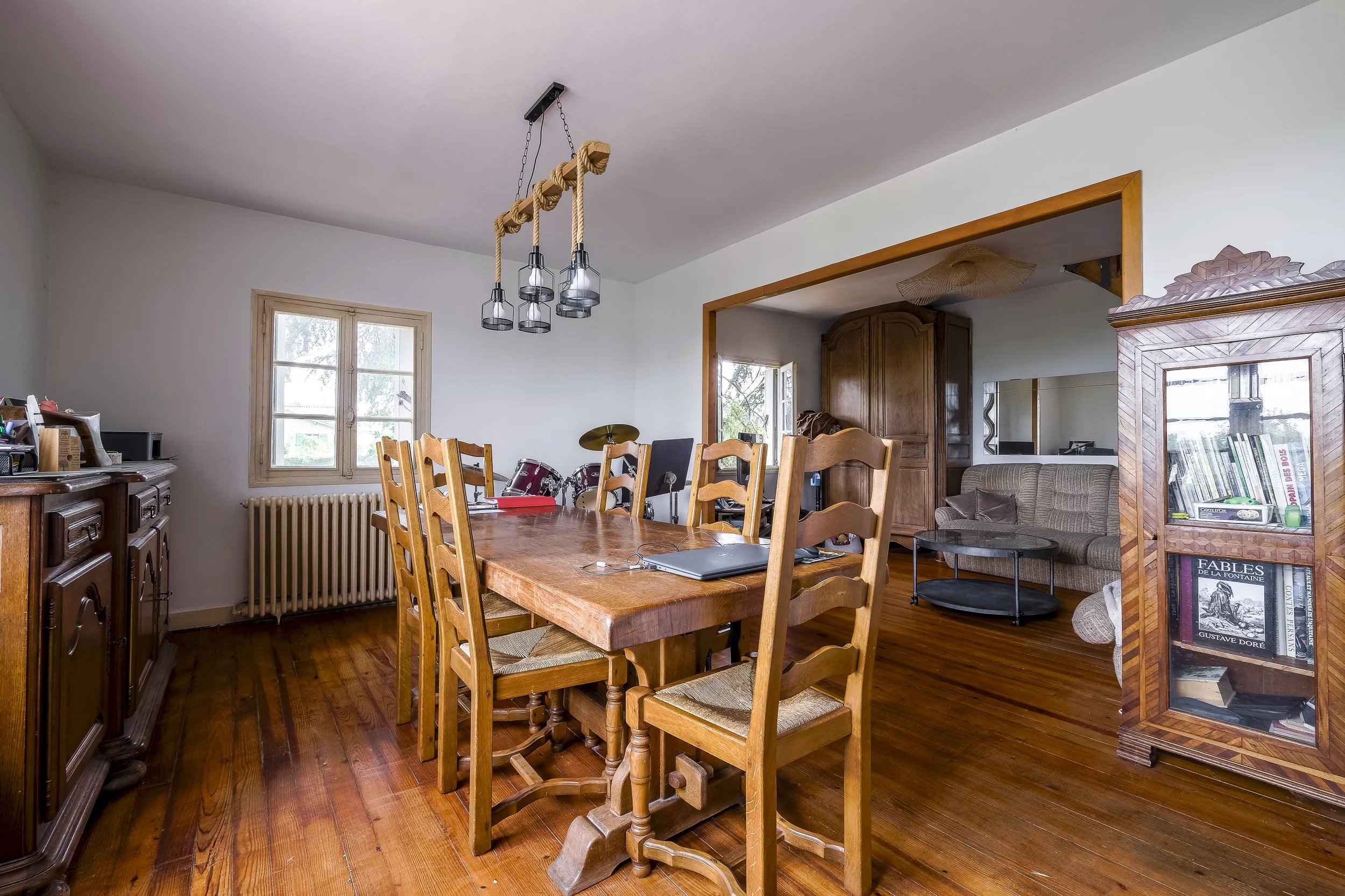 A5728e923f299ad9dd675e12d5892a92 0f33aad0e9 2500 original - Translation missing: en.helpers.application.image_tag.default_alt