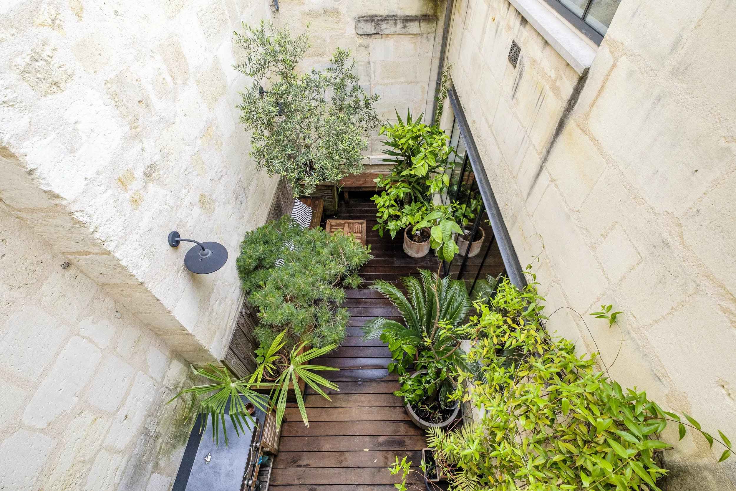 73716c0eee13e51ef3417d7a7b91335e 0eec98d2e4 2500 original - Attribut alt par défaut.