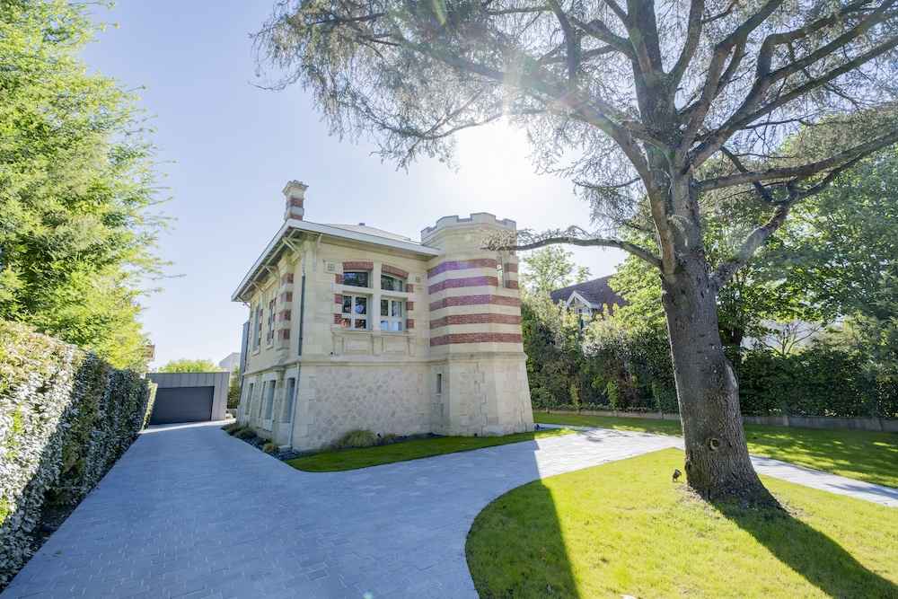 Maison avec garage à vendre à Bordeaux