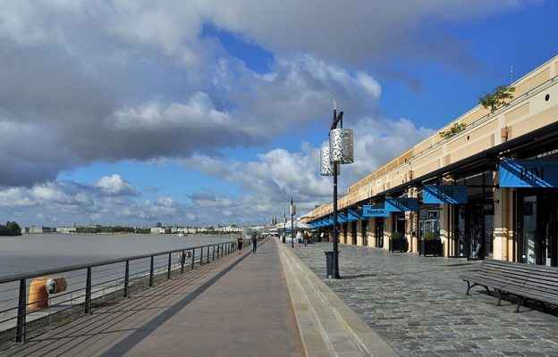 Quais de bordeaux 624x400 - Attribut alt par défaut.