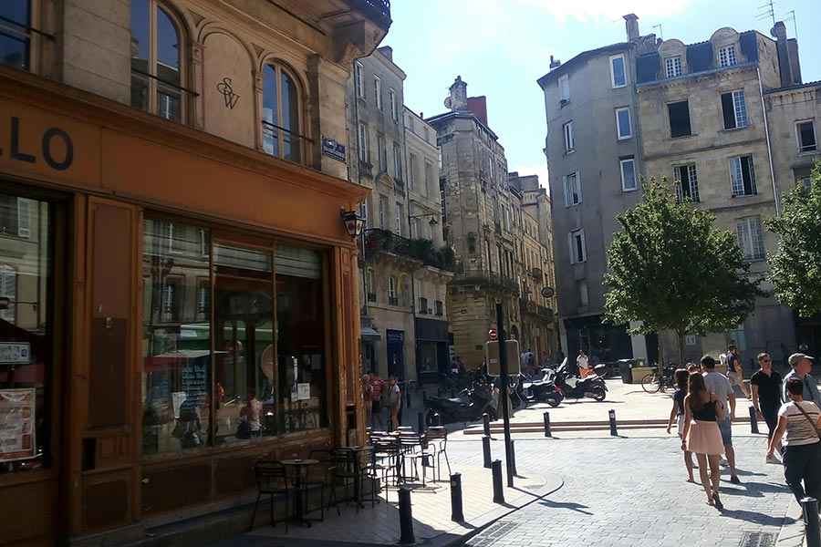 Place Fernand-Lafargue à Bordeaux