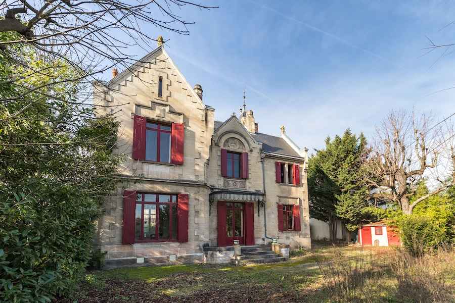 castle for sale Bordeaux